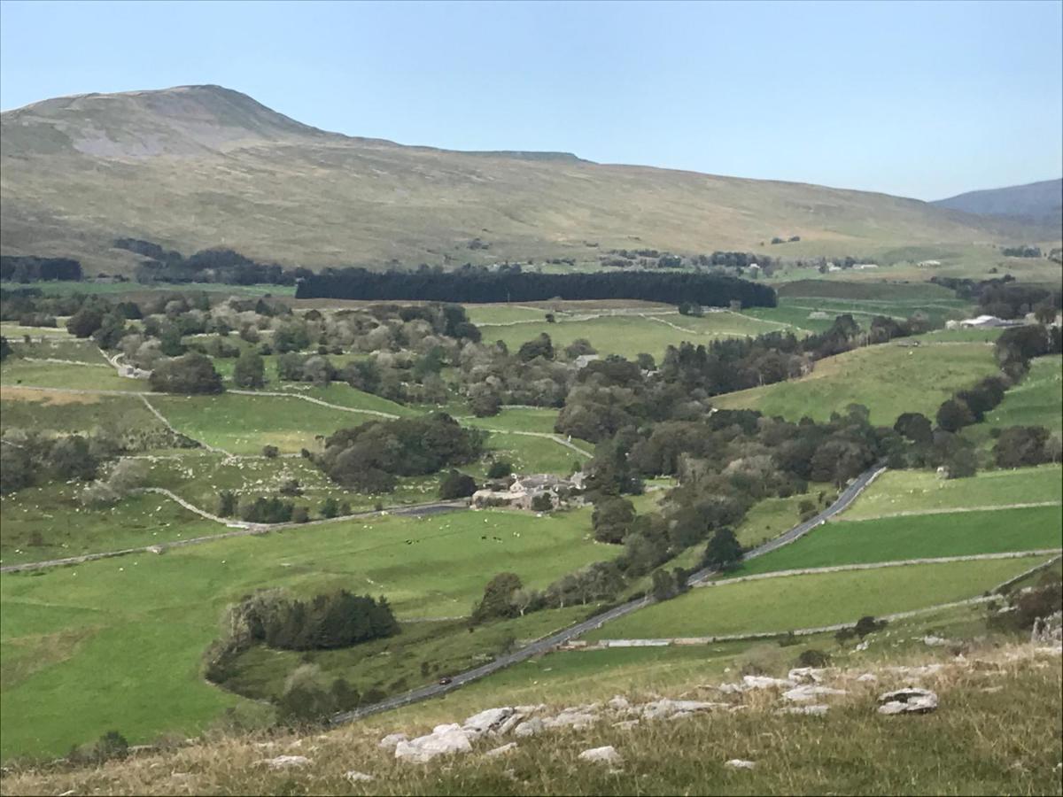Old School House - Yorkshire Three Peaks Challenge Weathercote Exteriér fotografie