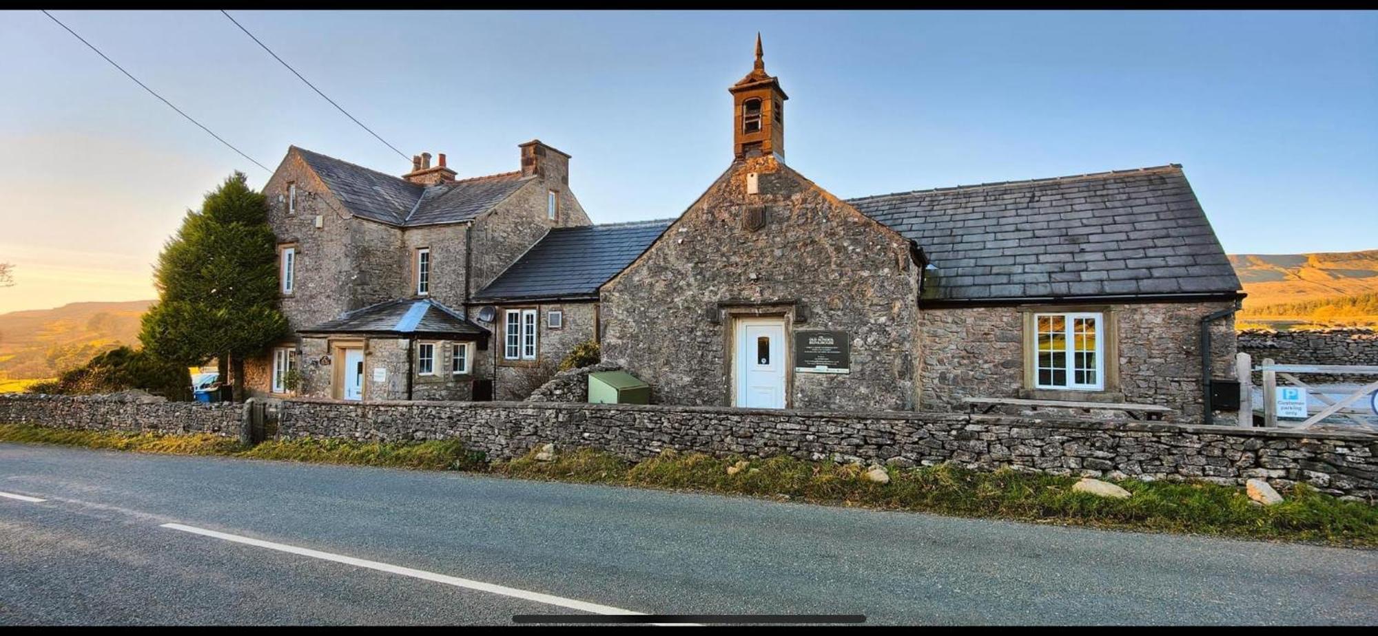 Old School House - Yorkshire Three Peaks Challenge Weathercote Exteriér fotografie